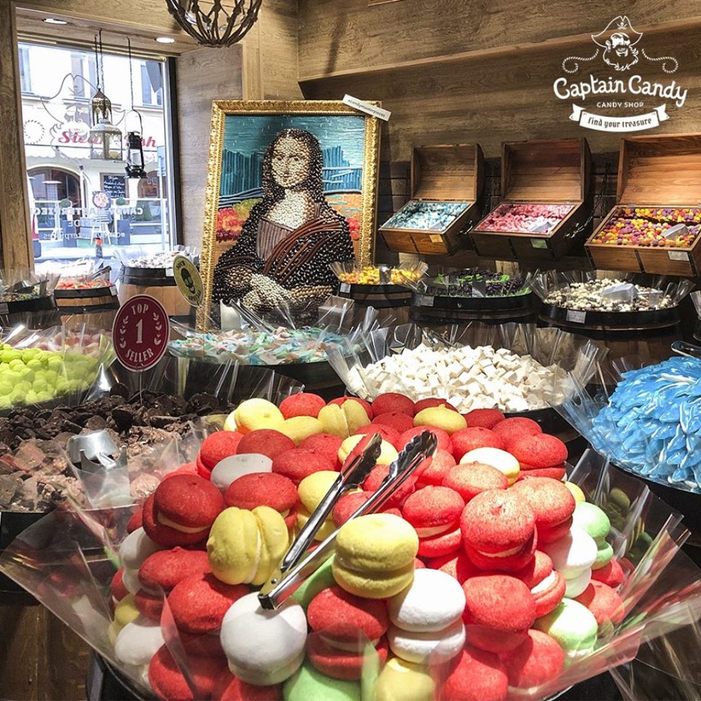 Sladký poklad, to je Captain Candy.