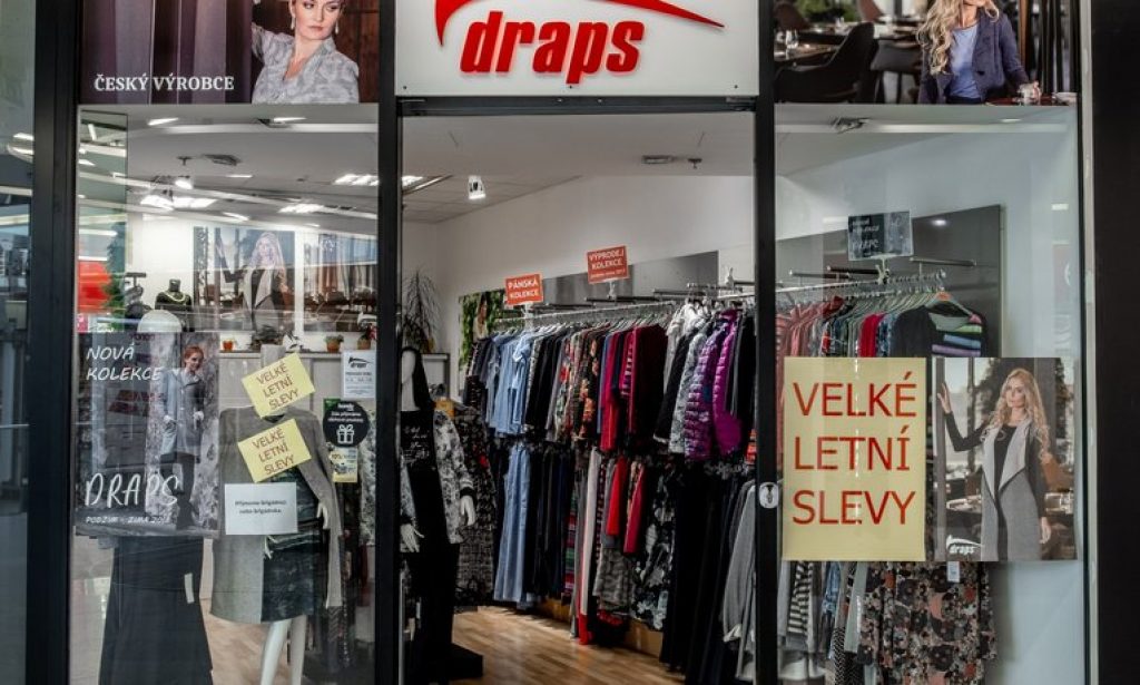Nejen letní slevy najdete v Draps.